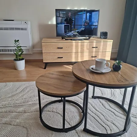 Daire Matias - Oscadnica Centrum Čadca