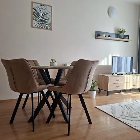 Matias - Oscadnica Centrum Daire